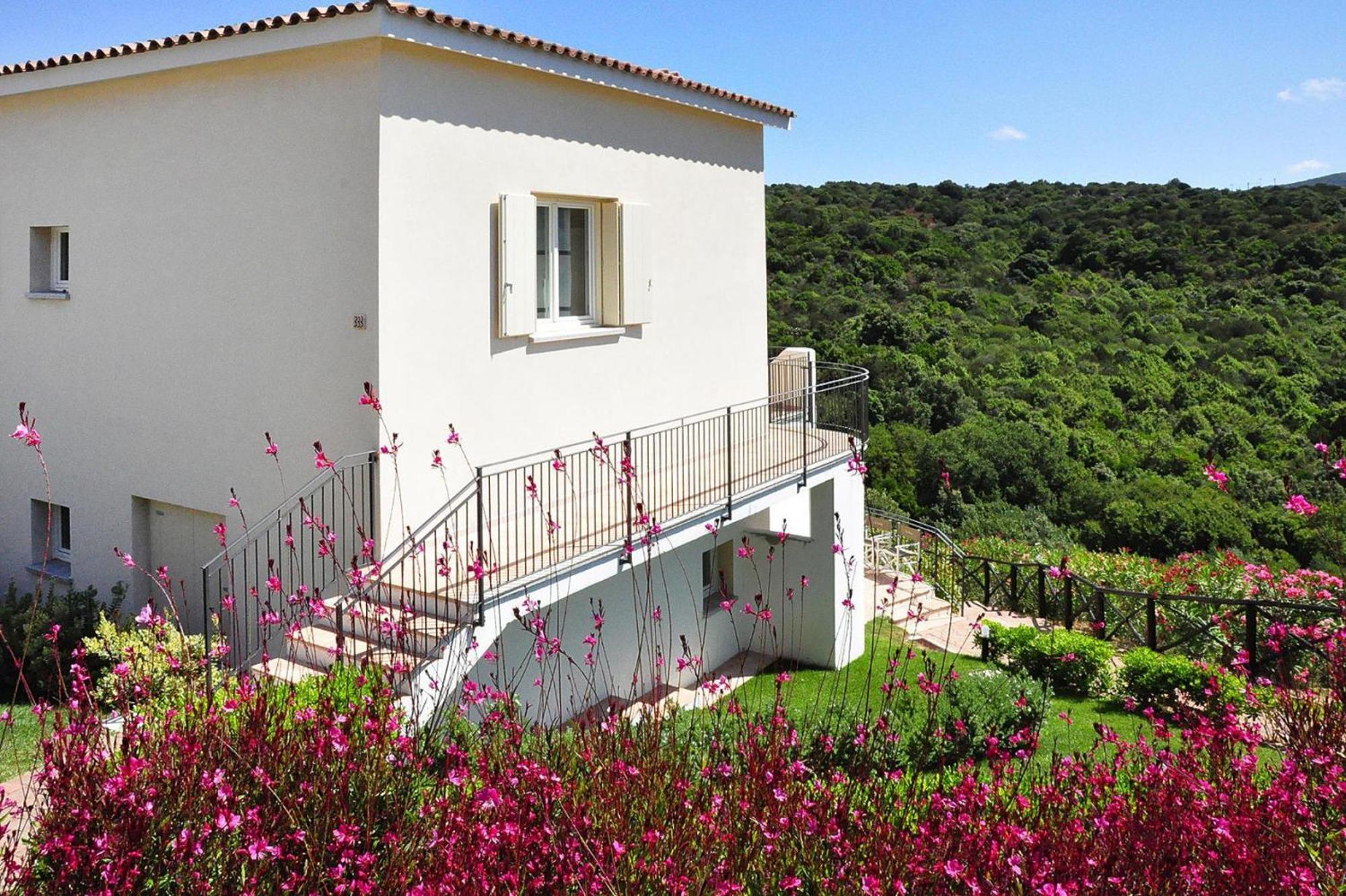 Apartment In Golfo Aranci With Terrace Cala Bitta Exterior foto